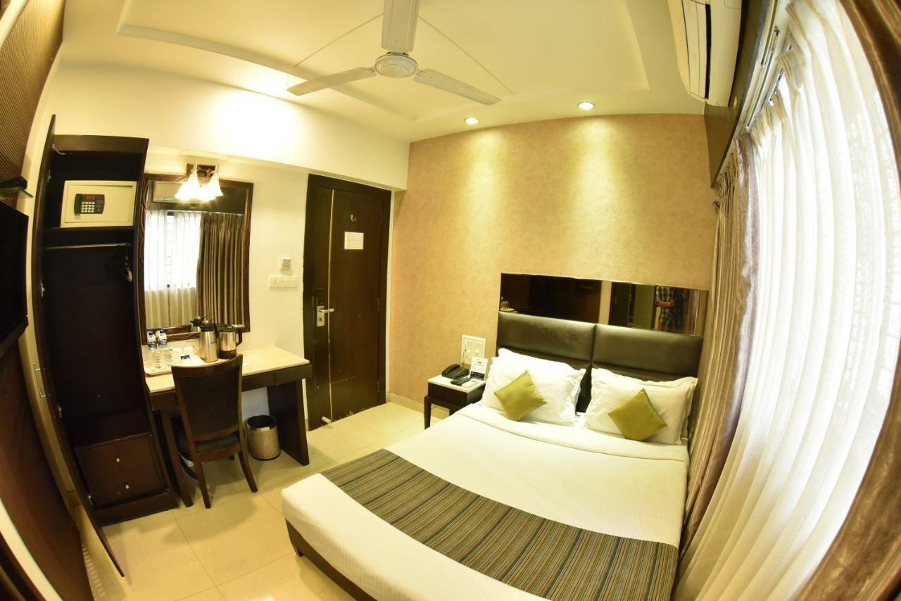 Hotel Manama Bombay Exterior foto