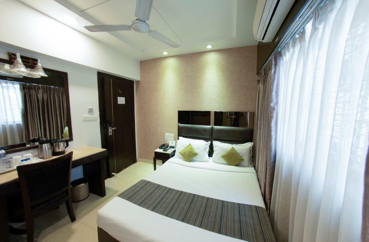 Hotel Manama Bombay Exterior foto